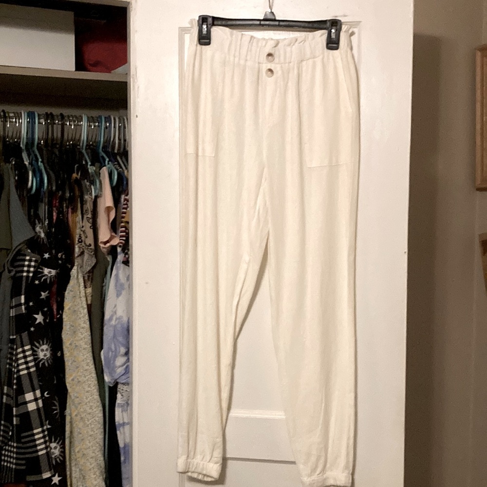 Linen cream joggers with pockets